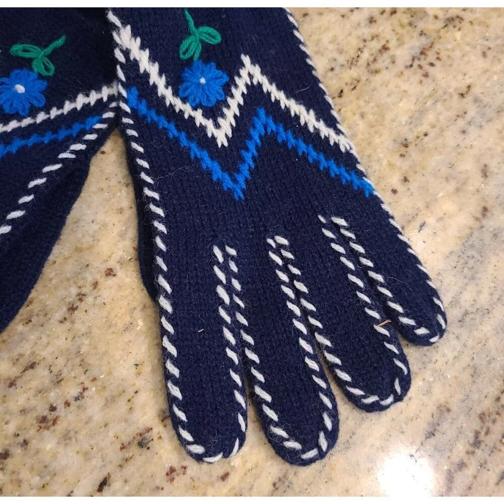 New! Vintage One Size Stretch Blue Knit 8.5